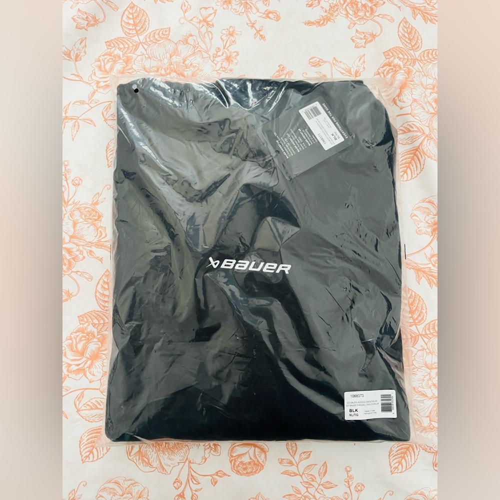 Bauer Everyday Hoodie in Black, Senior Size XL- BRAND NEW